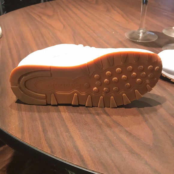 Reebok Classic - Picture 5 of 6